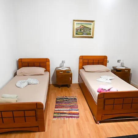 Flowers Apartment Berat
