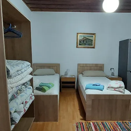 Apartament Flowers Berat